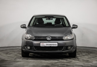 Подержанный автомобиль Volkswagen Golf Hatchback 2009 года (2 фото)