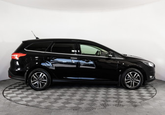 Подержанный автомобиль Ford Focus Wagon 2016 года (4 фото)