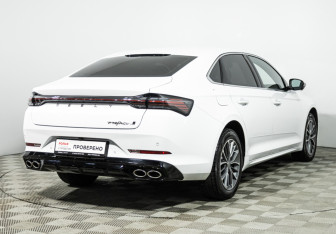 Подержанный автомобиль Geely Preface 2024 года (5 фото)