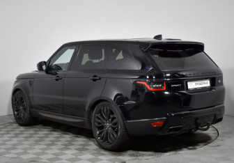 Подержанный автомобиль Land Rover Range Rover Sport 2018 года (7 фото)