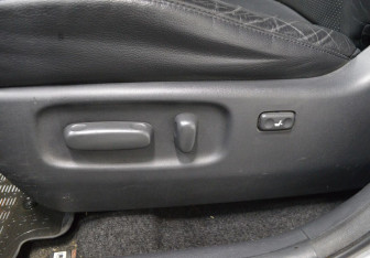 Подержанный автомобиль Toyota RAV4 2009 года (17 фото)
