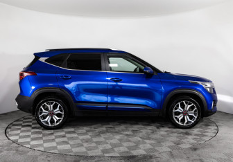 Подержанный автомобиль Kia Seltos 2021 года (4 фото)