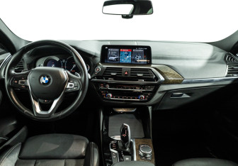 Подержанный автомобиль BMW X4 2019 года (13 фото)