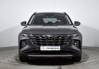 Подержанный автомобиль Hyundai Tucson 2021 года (2 фото)