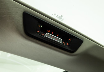 Подержанный автомобиль BMW X7 2020 года (19 фото)