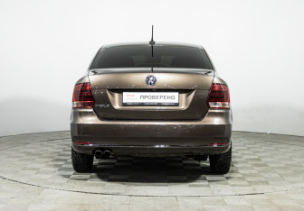 Подержанный автомобиль Volkswagen Polo Sedan 2018 года (6 фото)