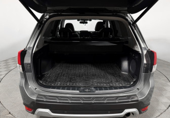 Подержанный автомобиль Subaru Forester Suv 2019 года (20 фото)