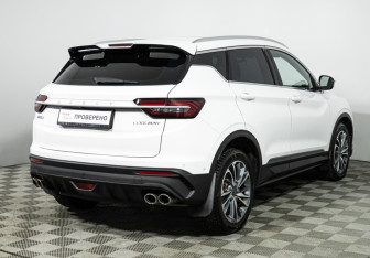 Подержанный автомобиль Geely Coolray 2023 года (5 фото)