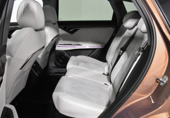 Подержанный автомобиль Voyah Free 2024 года (11 фото)