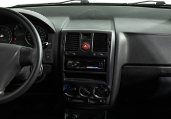 Подержанный автомобиль Hyundai Getz 2008 года (14 фото)