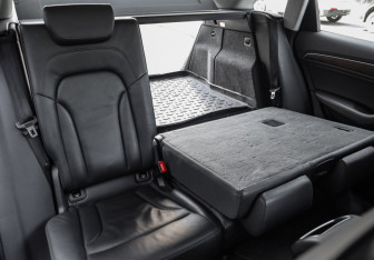 Подержанный автомобиль Audi Q5 2013 года (26 фото)