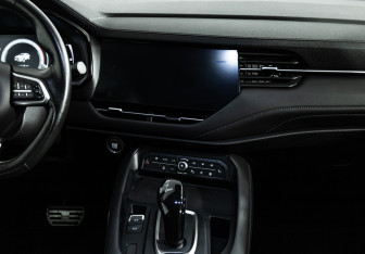 Подержанный автомобиль Haval F7 2020 года (14 фото)