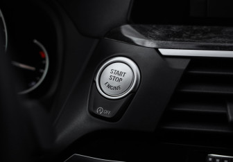 Подержанный автомобиль BMW X3 2020 года (23 фото)