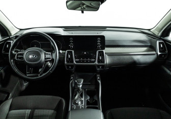 Подержанный автомобиль Kia Sorento 2021 года (14 фото)