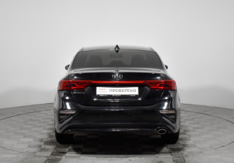 Подержанный автомобиль Kia Cerato Sedan 2019 года (6 фото)