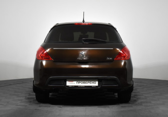 Подержанный автомобиль Peugeot 308 Hatchback 2012 года (6 фото)