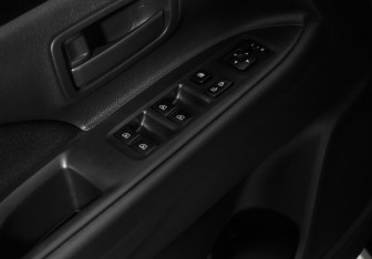 Подержанный автомобиль Mitsubishi Outlander 2020 года (10 фото)