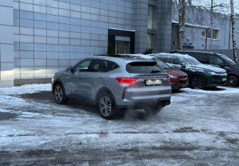 Подержанный автомобиль Haval F7 2024 года (6 фото)