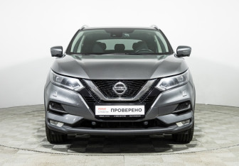 Подержанный автомобиль Nissan Qashqai 2021 года (2 фото)