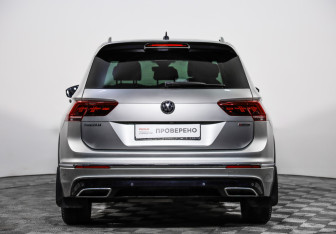 Подержанный автомобиль Volkswagen Tiguan 2019 года (6 фото)