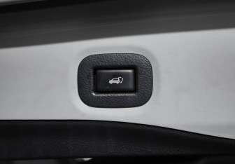 Подержанный автомобиль Nissan X-Trail 2017 года (30 фото)