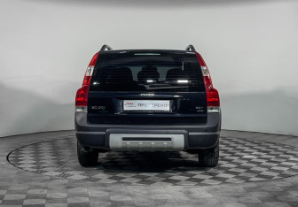Подержанный автомобиль Volvo XC70 2007 года (6 фото)
