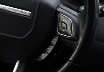 Подержанный автомобиль Land Rover Range Rover Evoque 2017 года (14 фото)