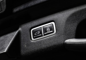 Подержанный автомобиль Kia Sorento 2022 года (33 фото)