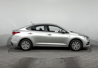 Подержанный автомобиль Hyundai Solaris Sedan 2017 года (4 фото)