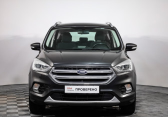 Подержанный автомобиль Ford Kuga 2017 года (2 фото)