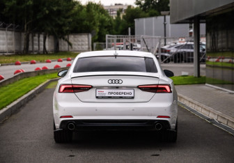 Подержанный автомобиль Audi A5 Coupe 2019 года (7 фото)