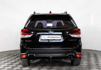 Подержанный автомобиль Subaru Forester Suv 2019 года (6 фото)