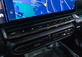 Подержанный автомобиль Haval H7 2025 года (21 фото)