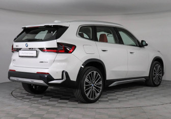 Новый BMW X1 2025 (4 фото)