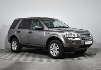 Подержанный автомобиль Land Rover Freelander 2010 года (3 фото)