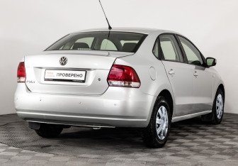 Подержанный автомобиль Volkswagen Polo Sedan 2012 года (5 фото)