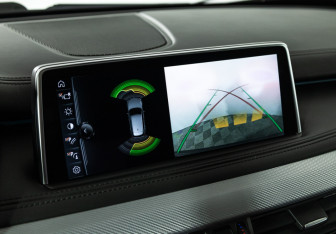 Подержанный автомобиль BMW X5 2017 года (17 фото)