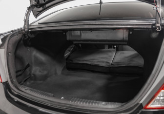 Подержанный автомобиль Hyundai Solaris Sedan 2012 года (27 фото)
