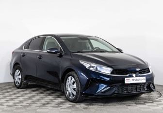 Подержанный автомобиль Kia Cerato Sedan 2021 года (3 фото)