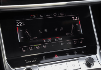 Подержанный автомобиль Audi A6 Sedan 2020 года (24 фото)