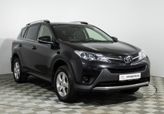 Подержанный автомобиль Toyota RAV4 2013 года (3 фото)