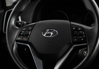 Подержанный автомобиль Hyundai Tucson 2016 года (11 фото)
