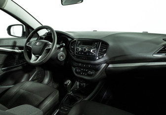 Подержанный автомобиль LADA (ВАЗ) Vesta Sedan 2020 года (9 фото)