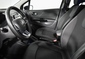 Подержанный автомобиль Renault Kaptur 2021 года (10 фото)