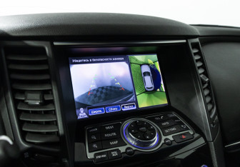 Подержанный автомобиль Infiniti FX 2012 года (21 фото)