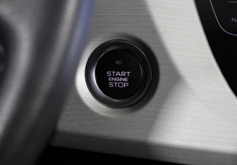 Подержанный автомобиль Geely Atlas 2021 года (14 фото)