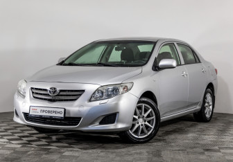 Подержанный автомобиль Toyota Corolla Sedan 2008 года (26 фото)