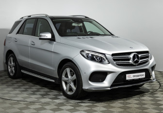 Подержанный автомобиль Mercedes-Benz GLE 2016 года (3 фото)
