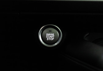 Подержанный автомобиль Haval F7 2022 года (17 фото)