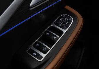 Подержанный автомобиль Omoda C5 2023 года (20 фото)